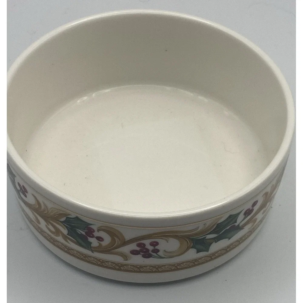 Mikasa‎ Holiday Orchard Candy Nut Serving Bowl Christmas Decor Bowl no Lid Holly